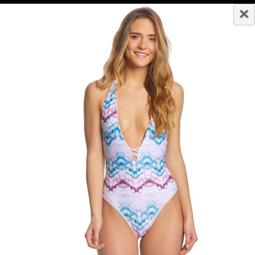 B. Swim one piece